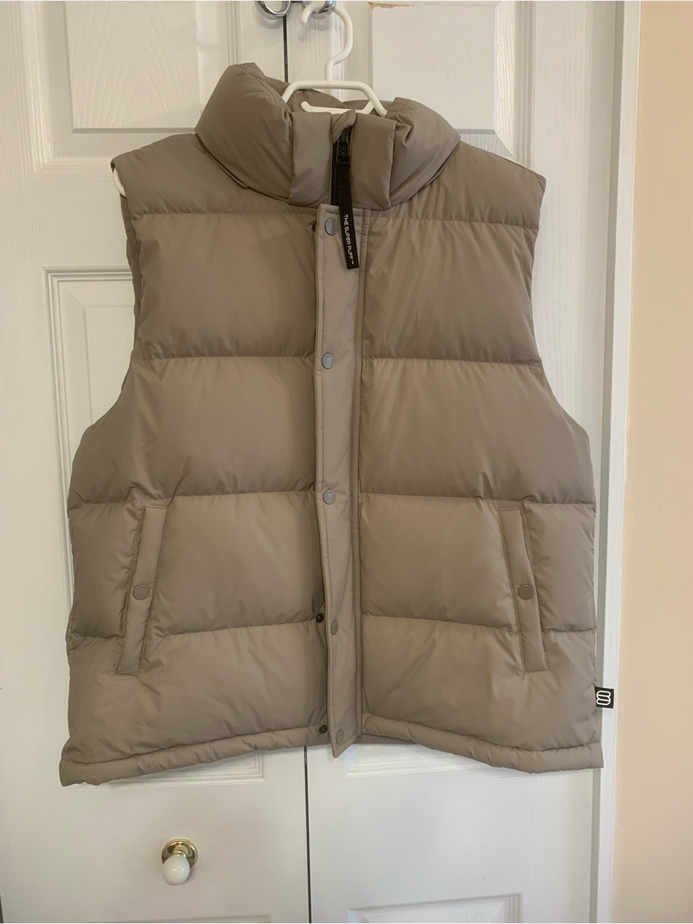 Aritzia Super puff vest